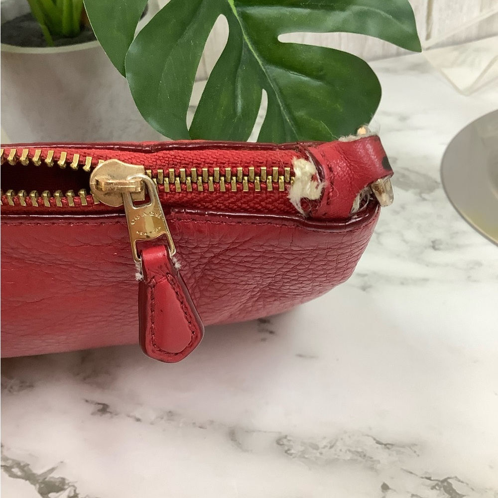 GUC Coach Red Pochette Leather Clutch - Picture 11 of 11